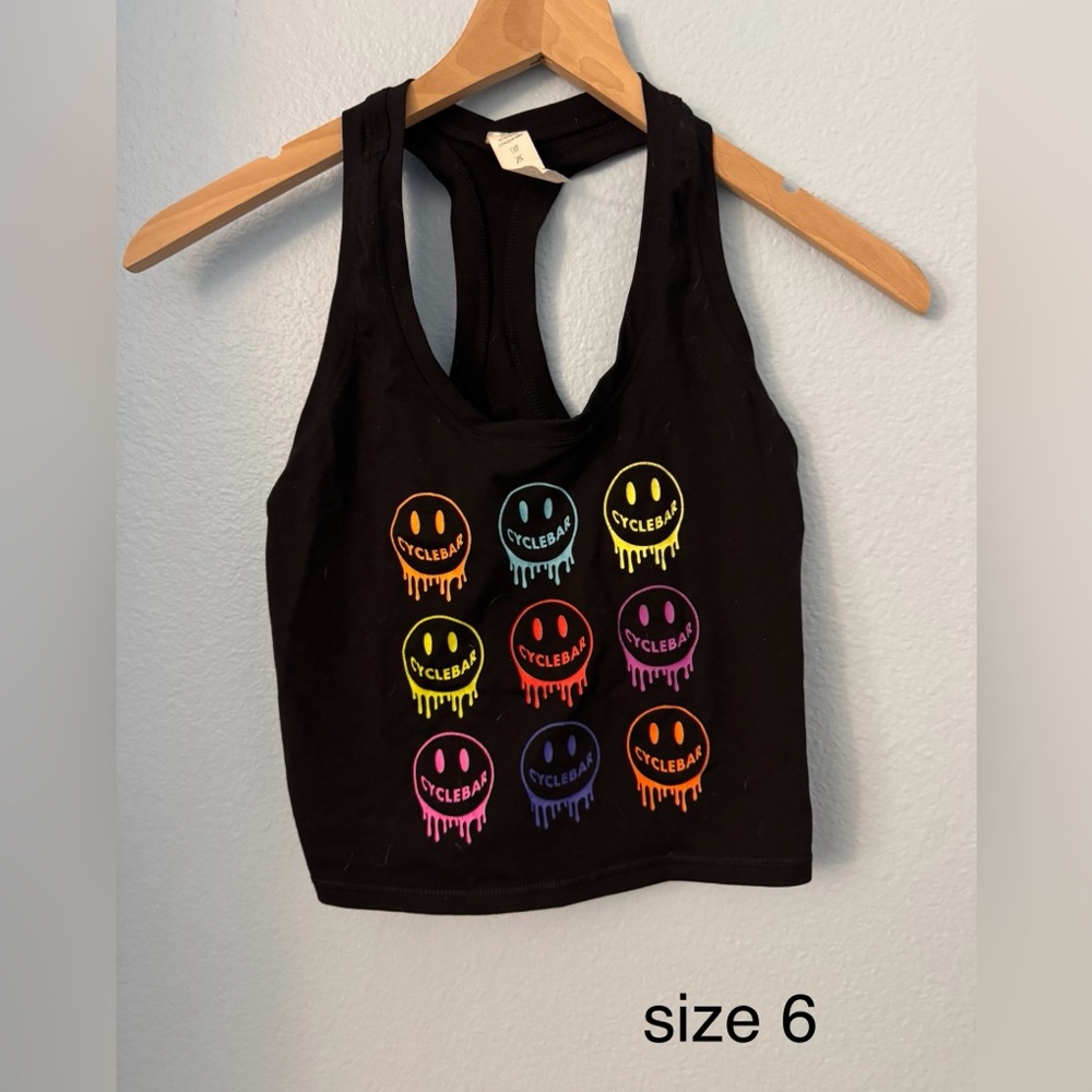 Cyclebar glow in the dark tank size 6 fits like small